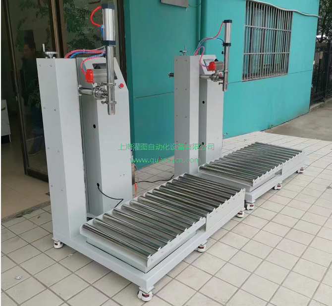 <b>IBC吨桶灌装机-溶剂液体灌</b>